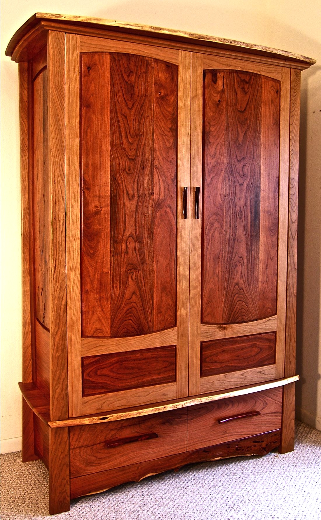 Woodworking free armoire furniture plans PDF Free Download